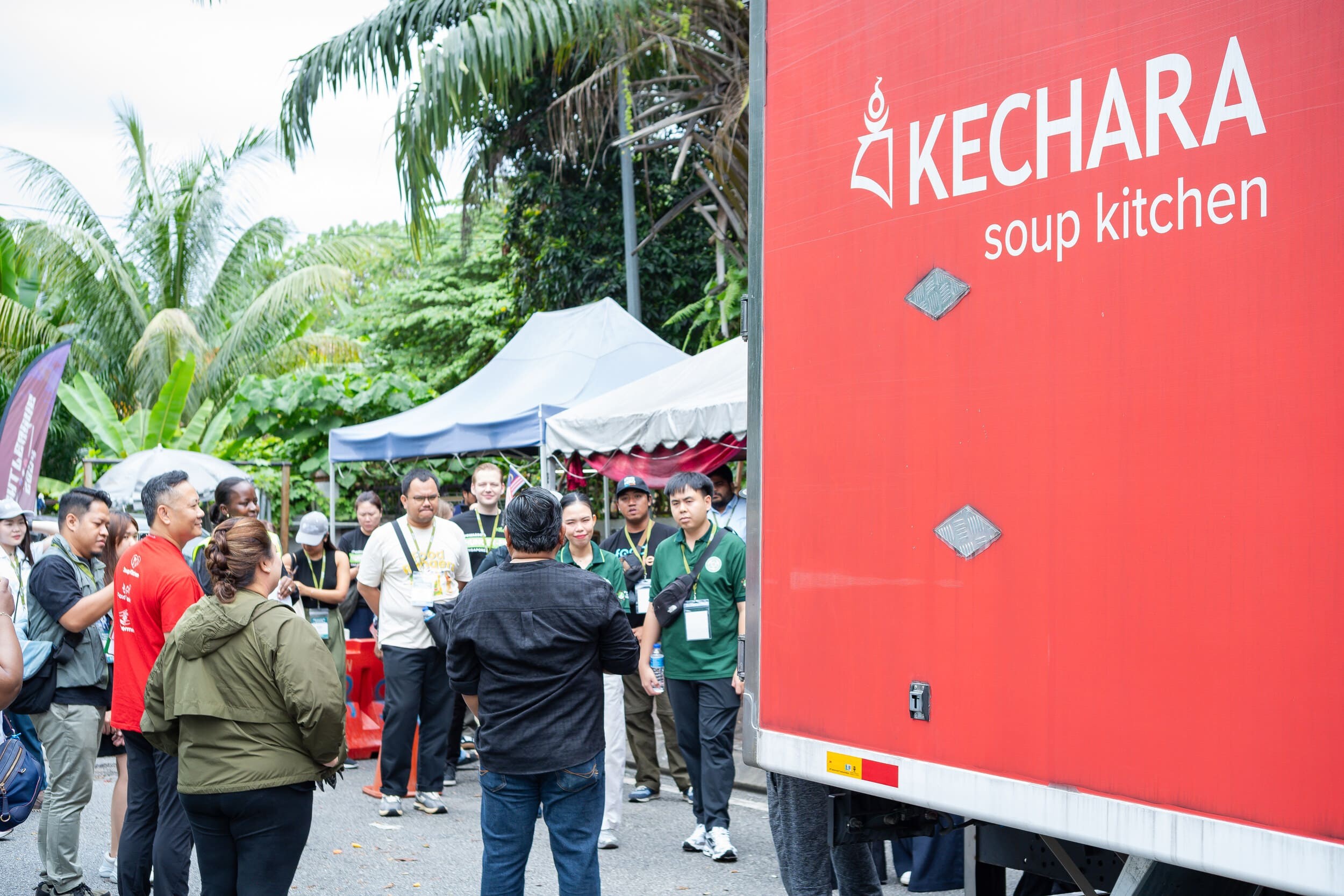Volunteers distributing food to communities