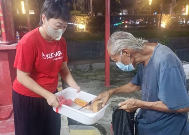 Street Distribution (Saturday)